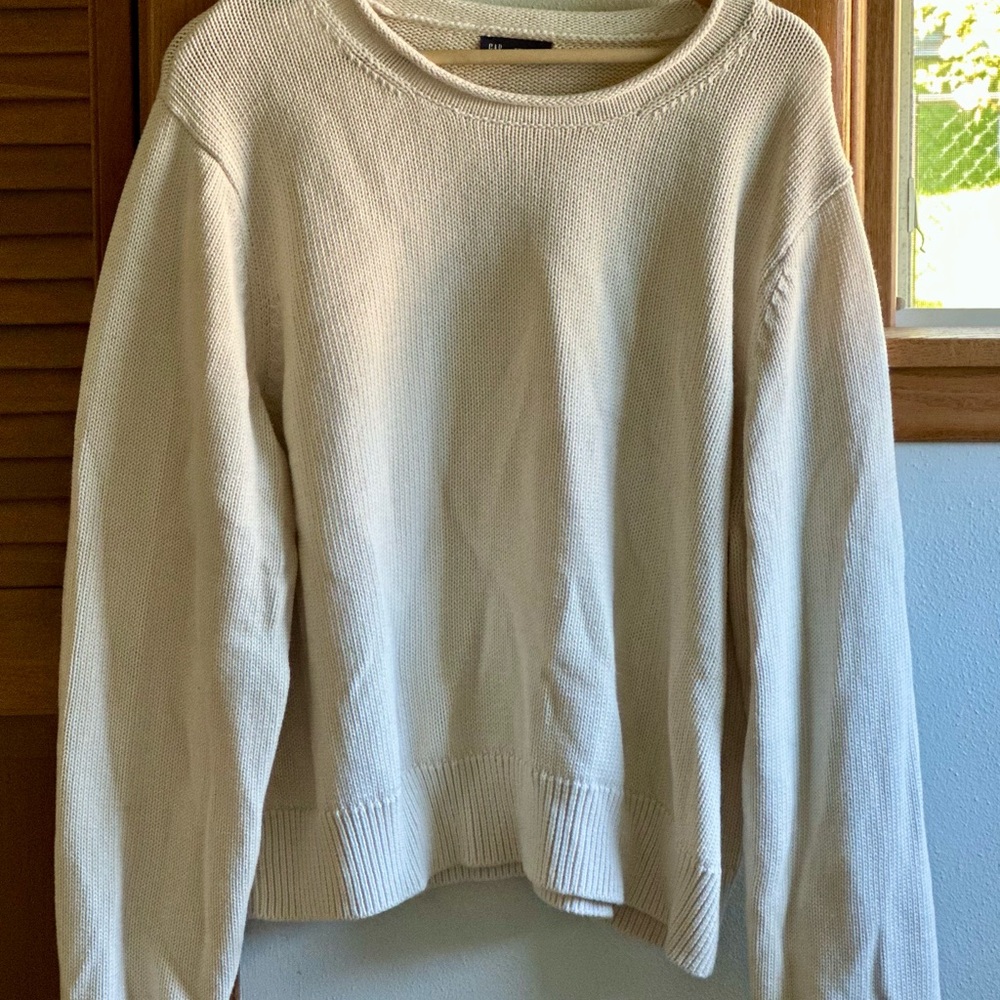 GAP Women's Off-White Crew Neck Sweater